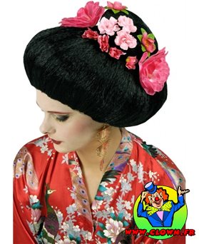 Perruque geisha japonaise avec fleurs